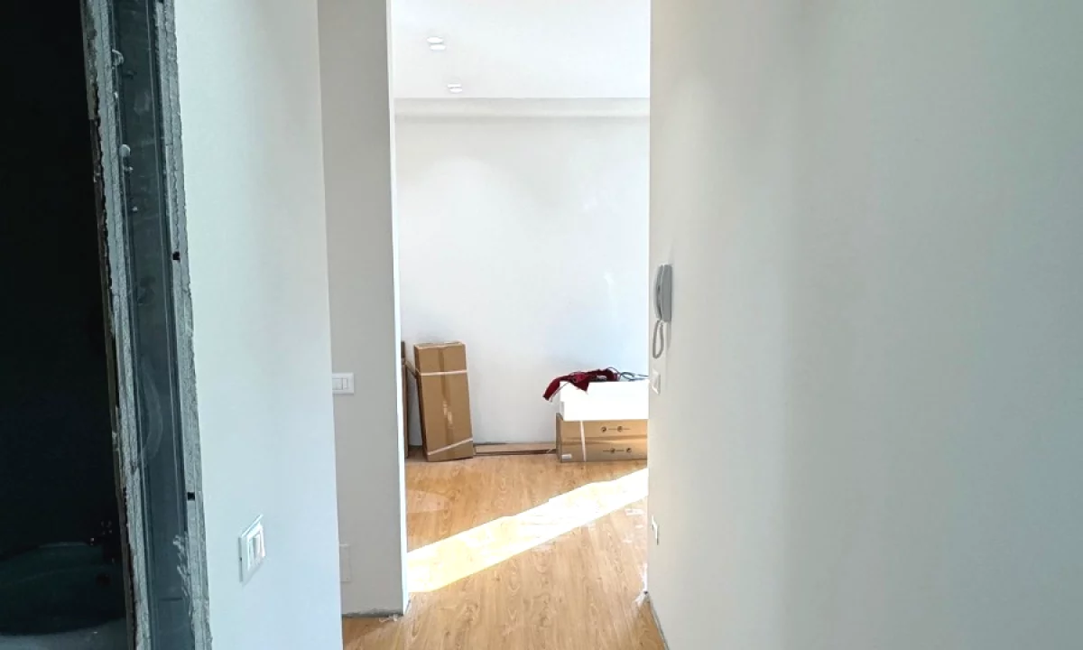 Shtepi me qera Apartament ne Tirane, 2+1, Mobilimi Bosh, pa mobiluar, Pagesa 800  Euro.