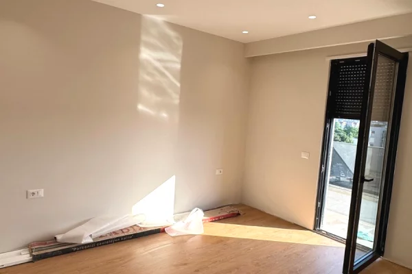 Shtepi me qera Apartament ne Tirane, 2+1, Mobilimi Bosh, pa mobiluar, Pagesa 800  Euro.