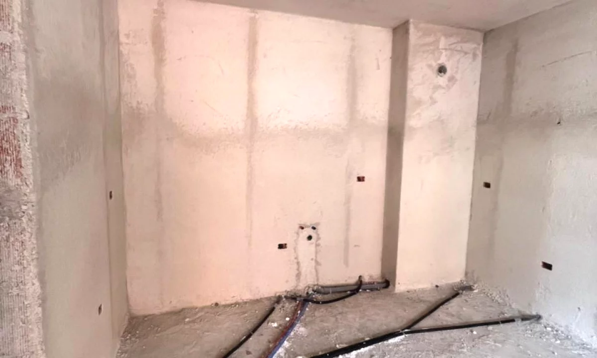 Shtepi ne shitje Apartament ne Tirane, 2+1, Mobilimi Bosh, pa mobiluar, Pagesa 13,900,000  Leke.