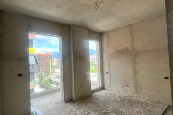Shtepi ne shitje Apartament ne Tirane, 2+1, Mobilimi Bosh, pa mobiluar, Pagesa 13,900,000  Leke.
