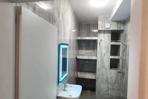Shtepi me qera Apartament ne Tirane, 1+1, Mobilimi E mobiluar, Pagesa 70,000  Leke.