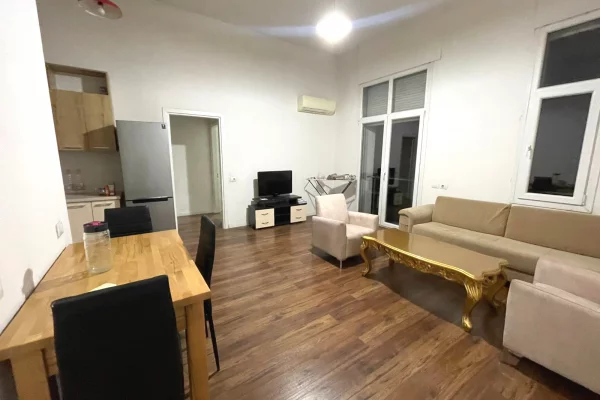 Apartament me qera 2+1+2 ne Zog te Zi/ 900 €