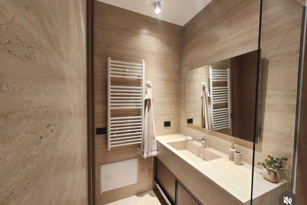 Shtepi me qera Apartament ne Tirane, 2+1, Mobilimi E mobiluar, Pagesa 120,000  Leke.
