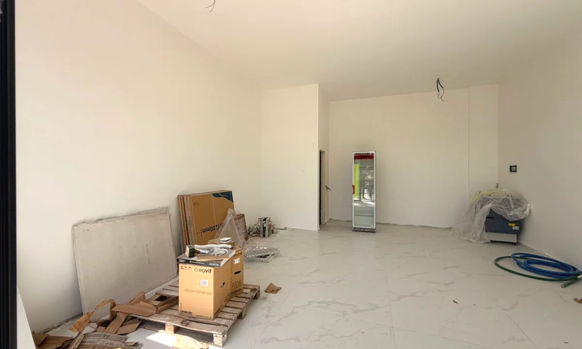 Ambient ne shitje ne Shkoze(Relux Residence), Tirane