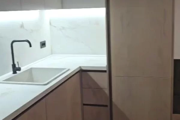 Shtepi me qera Apartament ne Tirane, 1+1, Mobilimi E mobiluar, Pagesa 100,000  Leke.