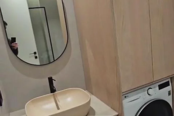 Shtepi me qera Apartament ne Tirane, 1+1, Mobilimi E mobiluar, Pagesa 100,000  Leke.