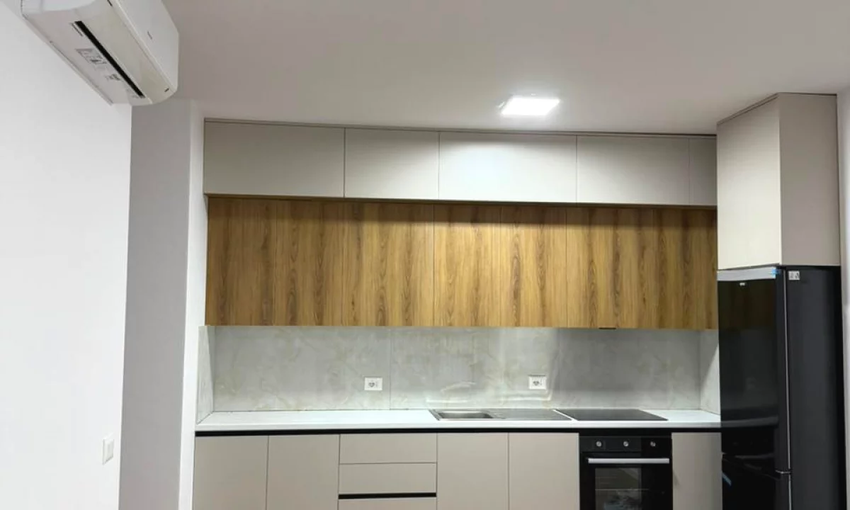 Shtepi me qera Apartament ne Tirane, 2+1, Mobilimi Bosh, pa mobiluar, Pagesa 600  Euro.