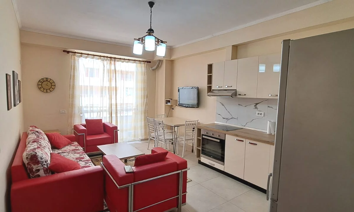 Appartamento in affitto a Tirana 1+1, Arredato