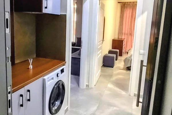 Shtepi me qera Apartament ne Tirane, 1+1, Mobilimi E mobiluar, Pagesa 500  Euro.