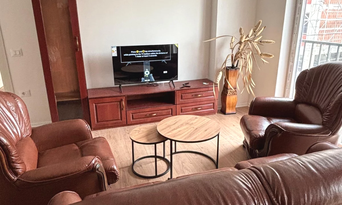 Shtepi me qera Apartament ne Tirane, 1+1, Mobilimi E mobiluar, Pagesa 35,000  Leke.
