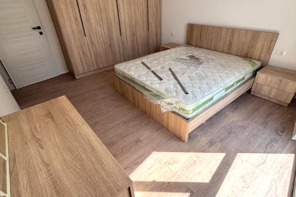 Shtepi me qera Apartament ne Tirane, 1+1, Mobilimi E mobiluar, Pagesa 35,000  Leke.