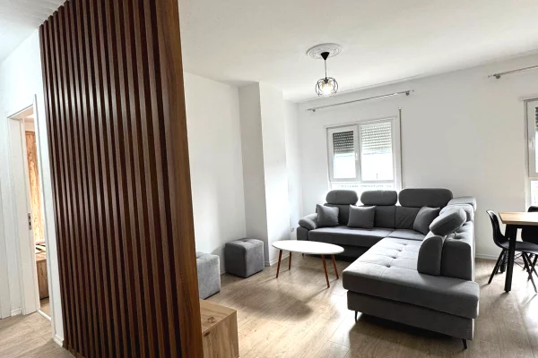 Shtepi me qera 2+1 ne Tirane - 500 Euro