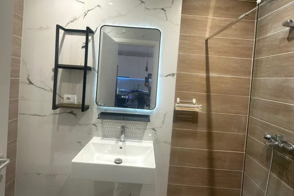 Shtepi me qera Apartament ne Tirane, 1+1, Mobilimi E mobiluar, Pagesa 43,000  Leke.