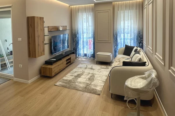 Shtepi me qera Apartament ne Tirane, 1+1, Mobilimi E mobiluar, Pagesa 43,000  Leke.