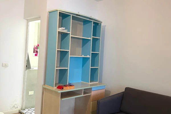 Shtepi me qera Apartament ne Tirane, 1+1, Mobilimi E mobiluar, Pagesa 500  Euro.
