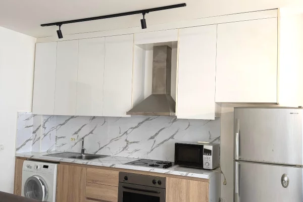 Shtepi me qera Apartament ne Tirane, 1+1, Mobilimi E mobiluar, Pagesa 500  Euro.
