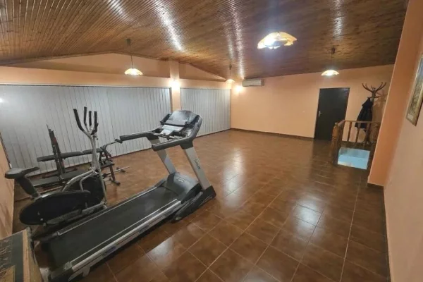 Duplex (2 storey house) for sale in Tirana 4+1, Furnished
