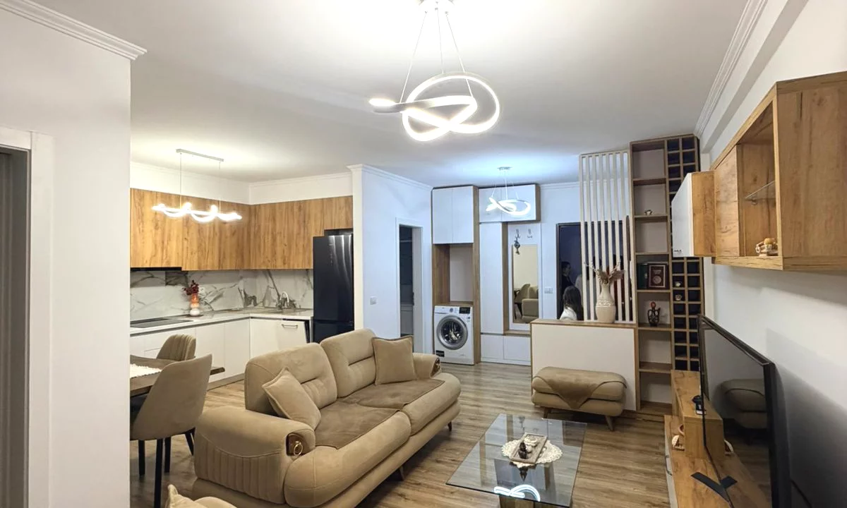 Shtepi me qera Apartament ne Tirane, 1+1, Mobilimi E mobiluar, Pagesa 48,000  Leke.