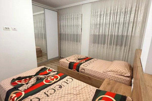 Shtepi me qera Apartament ne Tirane, 1+1, Mobilimi E mobiluar, Pagesa 48,000  Leke.
