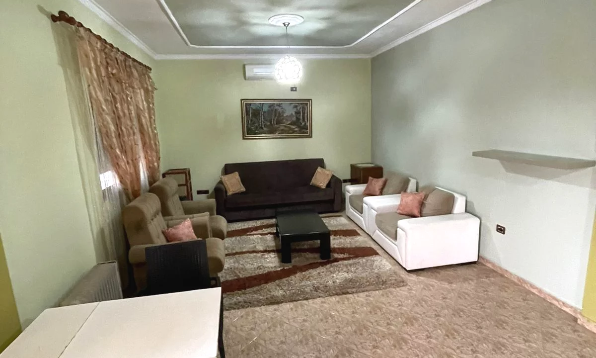 Shtepi me qera Apartament ne Tirane, 2+1, Mobilimi E mobiluar, Pagesa 40,000  Leke.