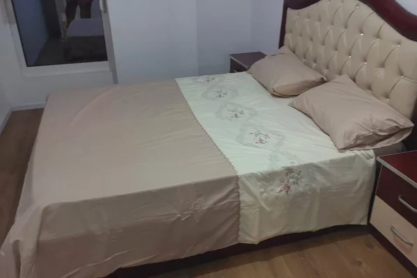 Shtepi me qera 2+1 ne Tirane - 55,000 Leke