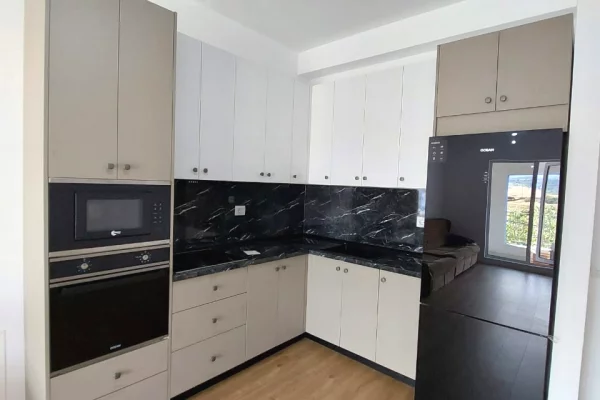 Shtepi me qera Apartament ne Tirane, 2+1, Mobilimi E mobiluar, Pagesa 55,000  Leke.
