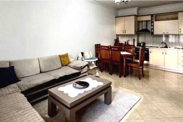 Apartament 2+1 me qera ne Fresk/ 45,000 All