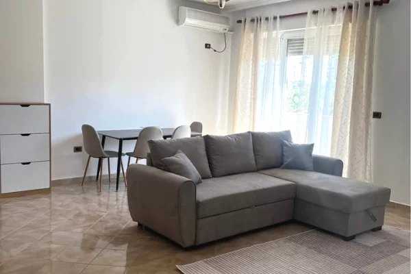 Shtepi me qera Apartament ne Tirane, 1+1, Mobilimi E mobiluar, Pagesa 60,000  Leke.