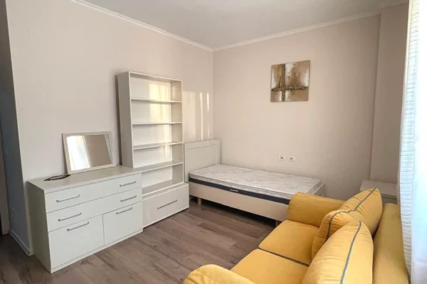Shtepi me qera Apartament ne Tirane, 2+1, Mobilimi E mobiluar, Pagesa 450  Euro.