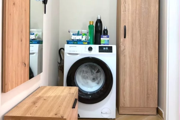 Shtepi me qera Apartament ne Tirane, 2+1, Mobilimi E mobiluar, Pagesa 55,000  Leke.