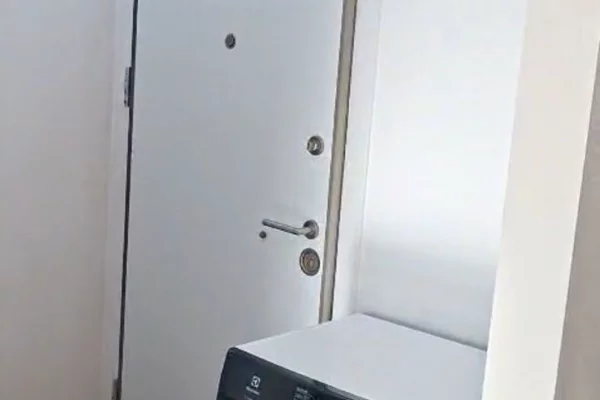 Shtepi me qera Apartament ne Tirane, 1+1, Mobilimi E mobiluar, Pagesa 40,000  Leke.