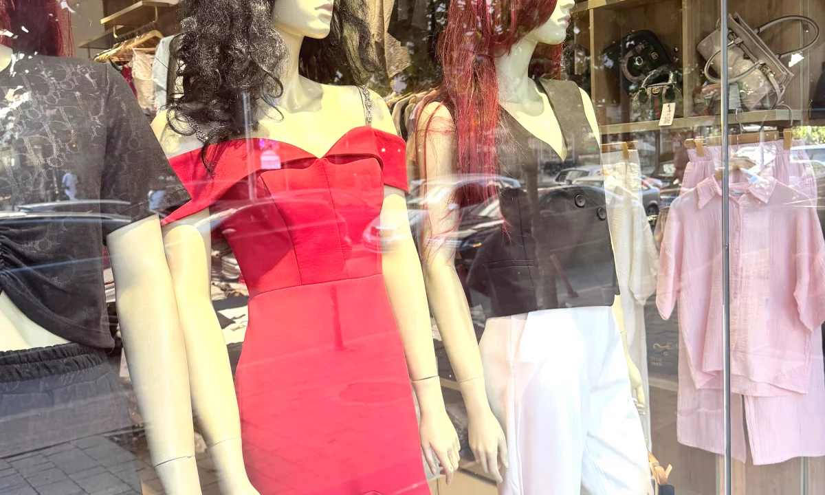 Shitet biznesi Butik, ne Astir 