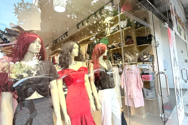 Shitet biznesi Butik, ne Astir 