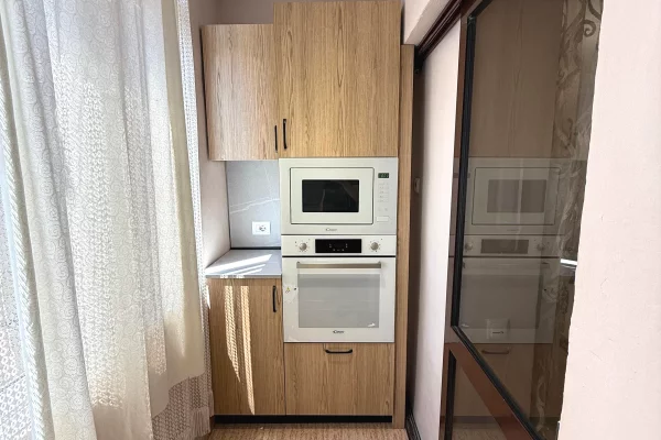 Shtepi me qera Apartament ne Tirane, 2+1, Mobilimi E mobiluar, Pagesa 550  Euro.