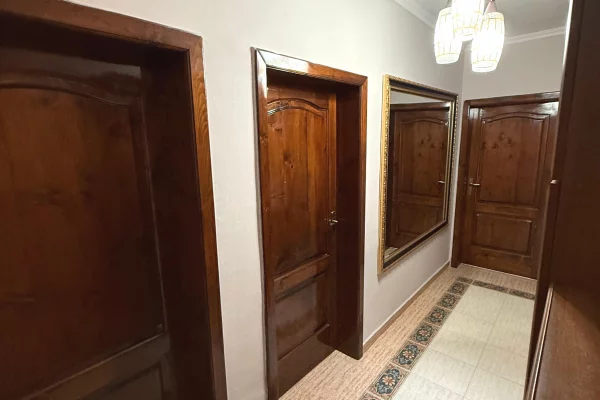 Shtepi me qera Apartament ne Tirane, 2+1, Mobilimi E mobiluar, Pagesa 550  Euro.