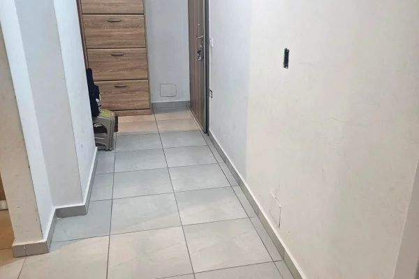 Shtepi me qera Apartament ne Tirane, 2+1, Mobilimi E mobiluar, Pagesa 60,000  Leke.
