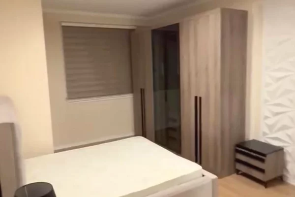 Shtepi me qera Apartament ne Tirane, 2+1, Mobilimi E mobiluar, Pagesa 700  Euro.