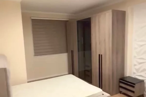 Shtepi me qera Apartament ne Tirane, 2+1, Mobilimi E mobiluar, Pagesa 700  Euro.