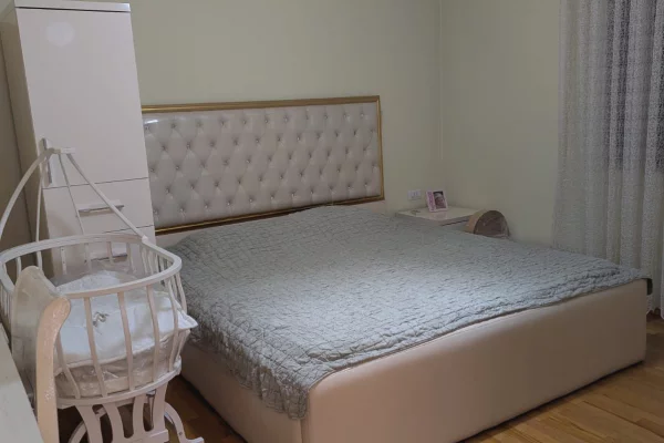 Shtepi ne shitje Vila Luksoze ne Tirane, 6+1, Mobilimi E mobiluar, Pagesa 520,000  Euro.
