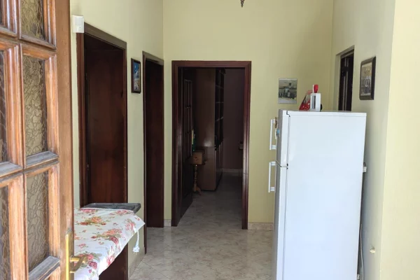 Shtepi ne shitje Vila Luksoze ne Tirane, 6+1, Mobilimi E mobiluar, Pagesa 520,000  Euro.