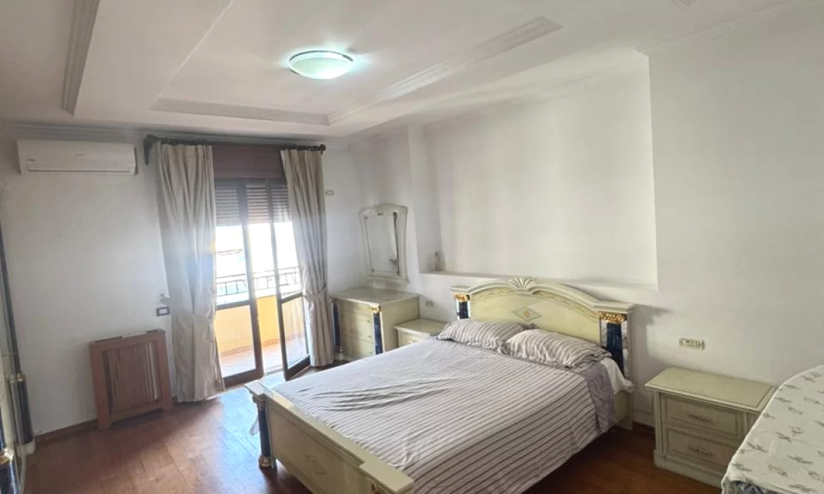 Shtepi me qera Apartament ne Tirane, 2+1, Mobilimi E mobiluar, Pagesa 1,100  Euro.