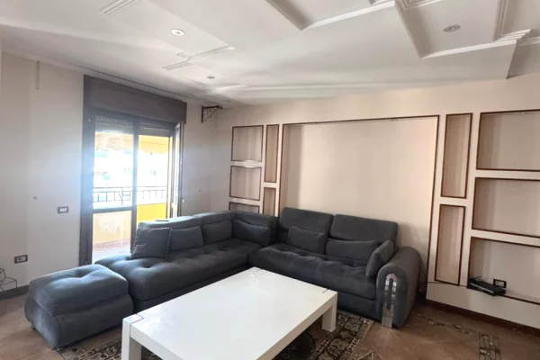 Shtepi me qera Apartament ne Tirane, 2+1, Mobilimi E mobiluar, Pagesa 1,100  Euro.