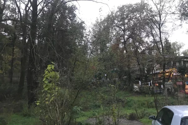 Truall ose Toke ne Tirane - 1,700,000 Euro