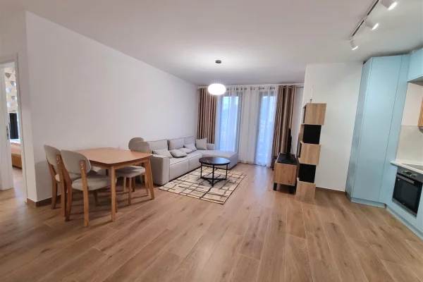 Shtepi me qera Apartament ne Tirane, 2+1, Mobilimi E mobiluar, Pagesa 750  Euro.