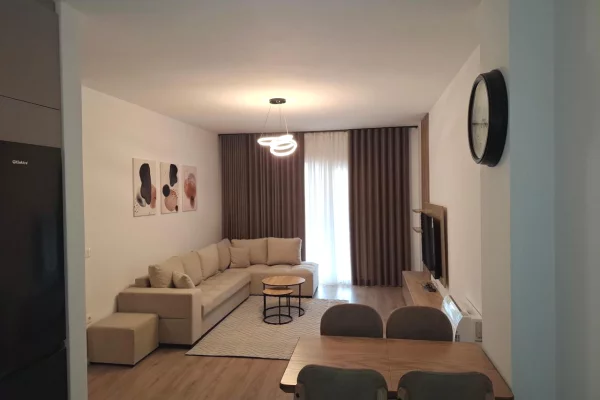 Shtepi me qera Apartament ne Tirane, 2+1, Mobilimi E mobiluar, Pagesa 750  Euro.