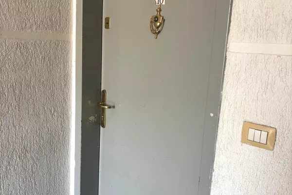 Shtepi me qera Apartament ne Tirane, 2+1, Mobilimi E mobiluar, Pagesa 40,000  Leke.