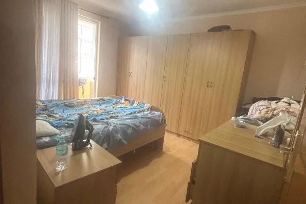 Shtepi me qera Apartament ne Tirane, 2+1, Mobilimi E mobiluar, Pagesa 40,000  Leke.