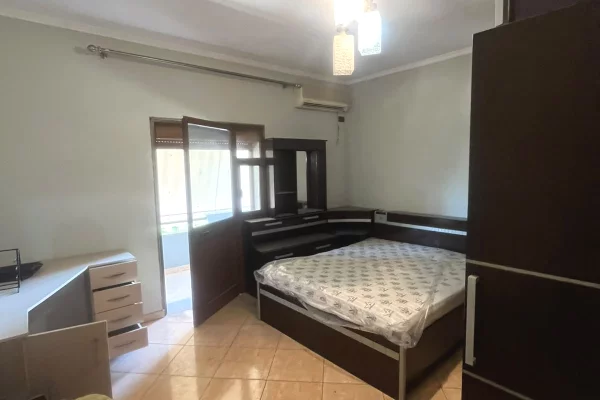 Shtepi ne shitje 3+1 ne Tirane - 365,000 Euro