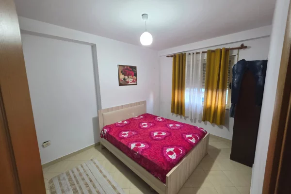 Shtepi me qera Apartament ne Tirane, 2+1, Mobilimi E mobiluar, Pagesa 47,000  Leke.