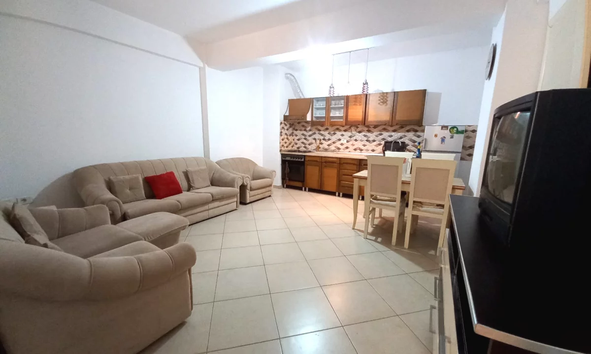 Shtepi me qera Apartament ne Tirane, 1+1, Mobilimi E mobiluar, Pagesa 40,000  Leke.